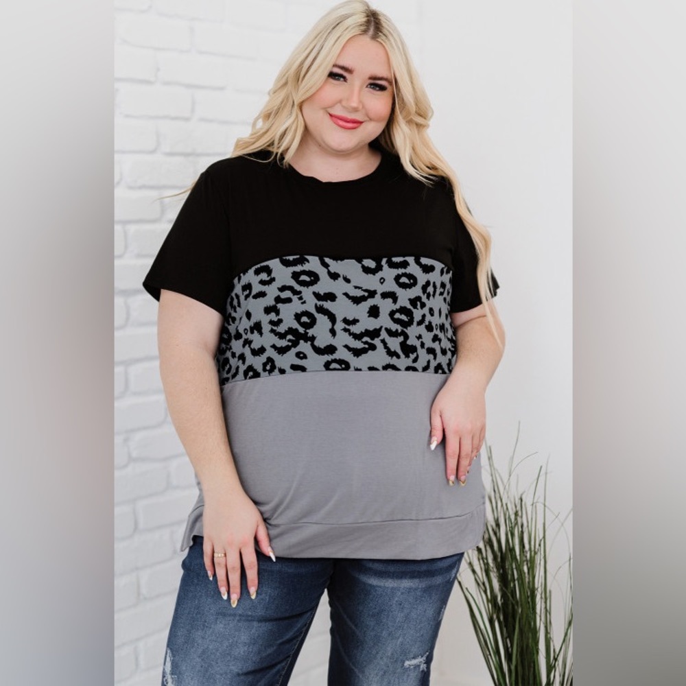 Black Leopard Accent Colorblock Plus Size Top